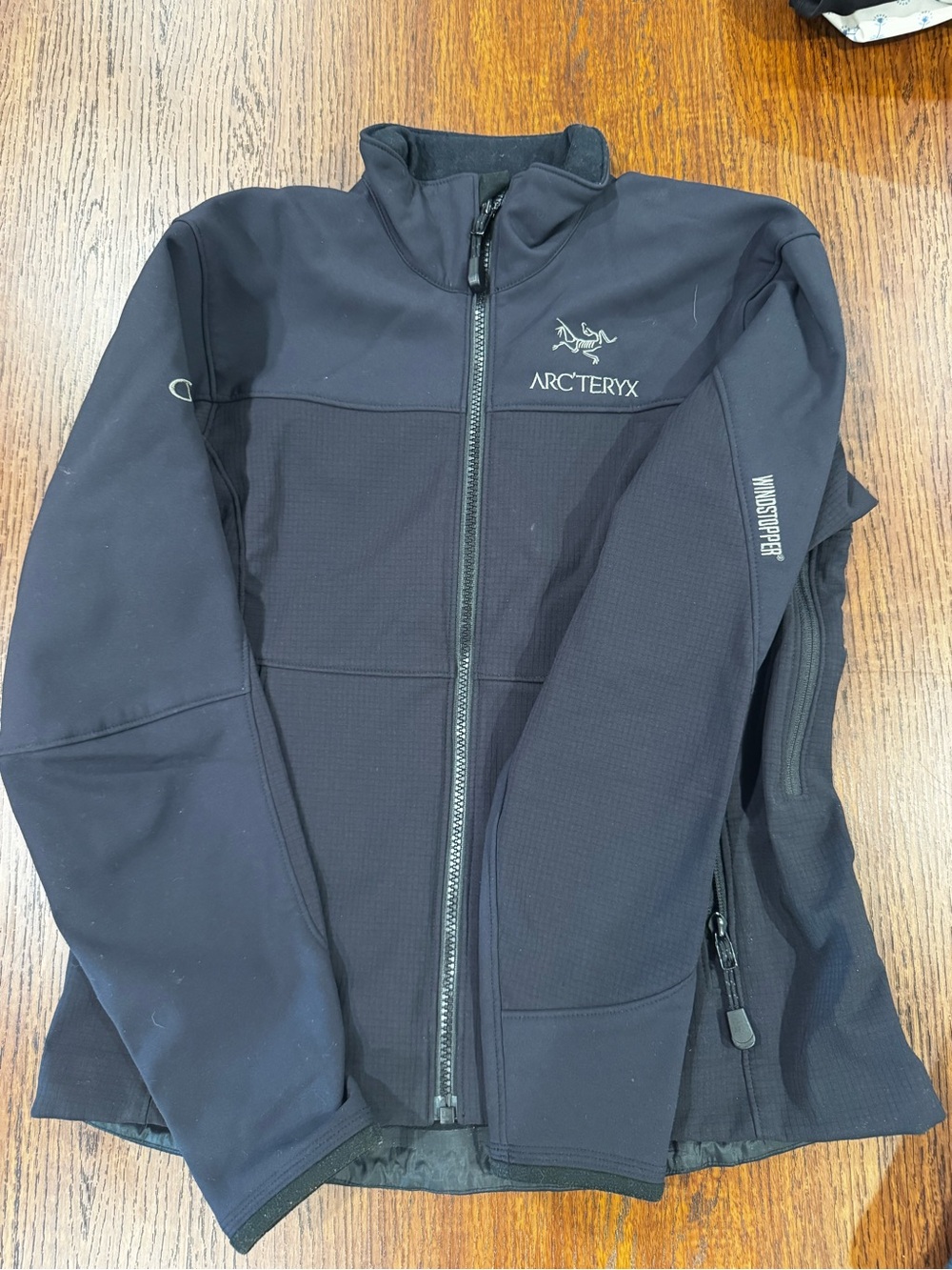 Arc'teryx Sigma AR Windstopper Women’s Black Softshell Jacket - Full Zip